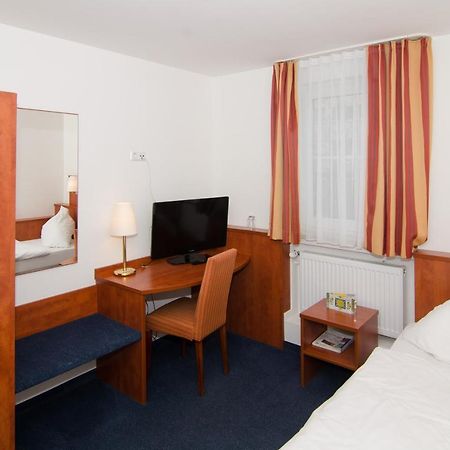 Hotel -Restaurant Taormina Birkenfeld  Eksteriør billede
